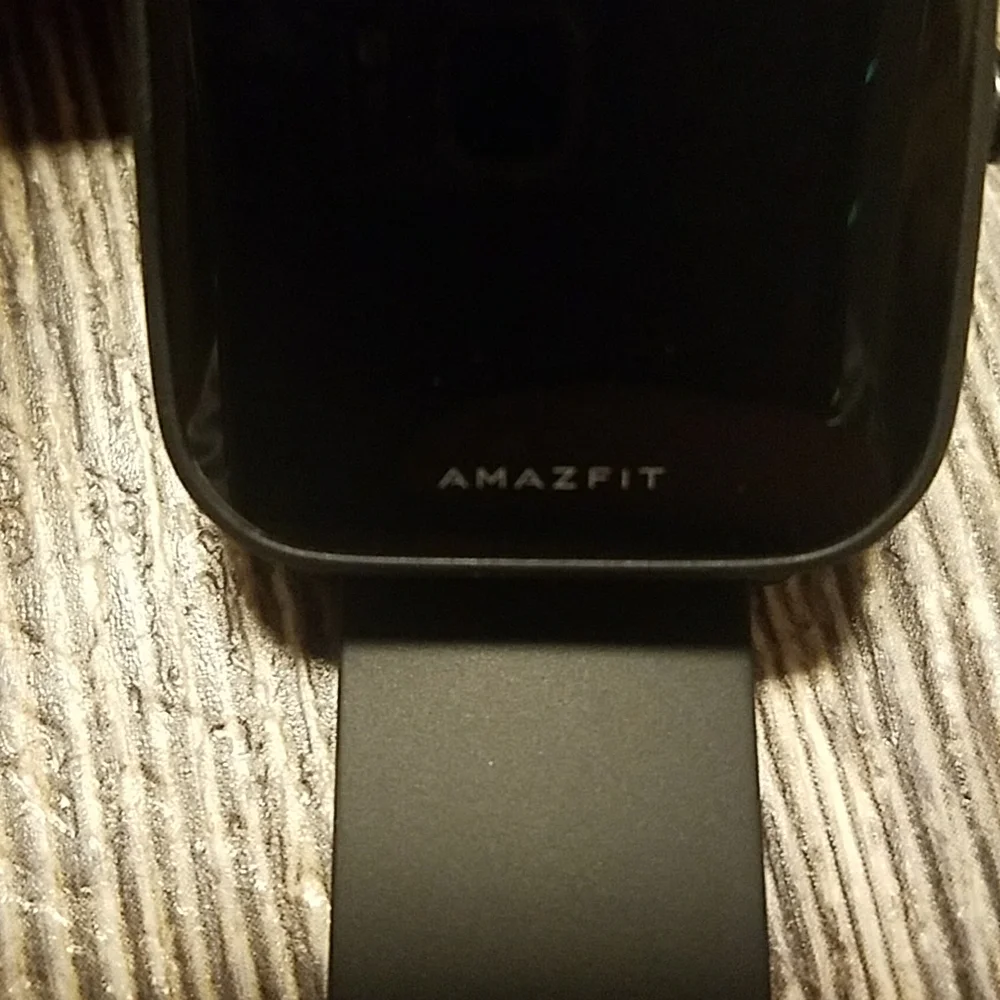 Amazfit (similar to fitbit) smart watch water resistant New without box Black